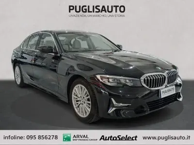 Begagnad BMW 318 Luxury Line 150 HK (110 kW) 2021 Blå Sedan