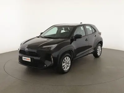 Usata Toyota Yaris Active 116 CV (85 kW) 2022 Nero Utilitaria