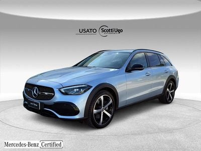 Usata Mercedes 220 Premium 200 CV (147 kW) 2022 Argento metallizzato Station wagon