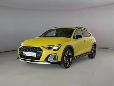 Usata Audi A3 Comfort 150 CV (110 kW) 2024 Giallo pitone metallizzato Berlina