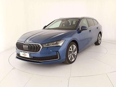 Usata Skoda Superb Style 150 CV (110 kW) 2024 Blu cobalto metallizzato Station wagon