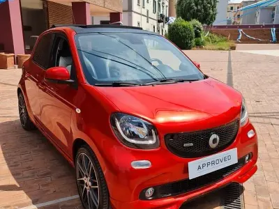 Begagnad Smart ForFour Brabus 109 HK (80 kW) 2017 Röd Halvkombi