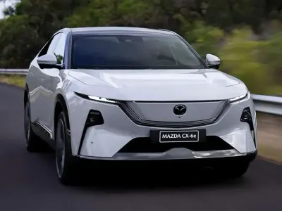 Nuova Mazda CX-6e Takumi-Line 189 kW (258 CV) 2026 Vari colori SUV