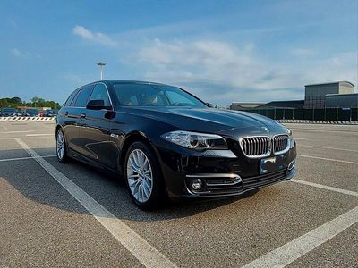 Usata BMW 520 Luxury Line 190 CV (139 kW) 2014 Nero Station wagon