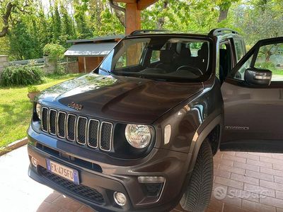 Usata Jeep Renegade Longitude 140 CV (102 kW) 2019 Grigio SUV