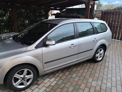 Usata Ford Focus 2006 Grigio Station wagon