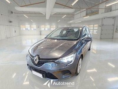 Begagnad Renault Clio V Business 100 HK (73 kW) 2021 Grå Sedan