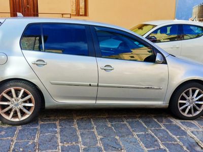 VW Golf V