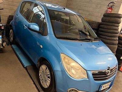 Usata Opel Agila 65 CV (47 kW) 2008 Blu Utilitaria