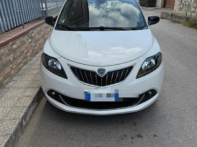 Usata Lancia Ypsilon 69 CV (50 kW) 2022 Bianco Utilitaria