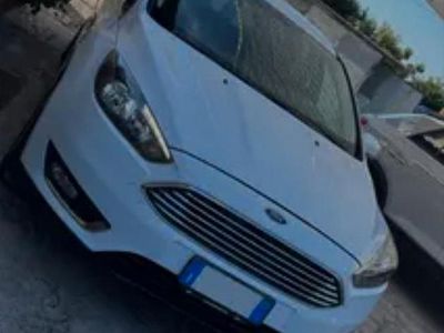 Usata Ford Focus 120 CV (88 kW) 2017 Bianco Station wagon