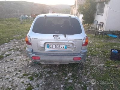 Usata Hyundai Santa Fe 112 CV (82 kW) 2001 Grigio SUV
