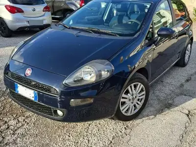 Usata Fiat Grande Punto 77 CV (56 kW) 2012 Blu Utilitaria