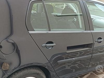 Usata VW Golf VI 105 CV (77 kW) 2008 Nero Utilitaria
