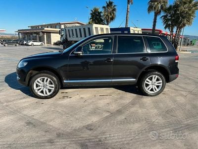 Usata VW Touareg 225 CV (165 kW) 2007 Nero SUV