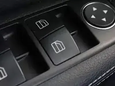Usata Mercedes B200 136 CV (100 kW) 2015 Nero Utilitaria