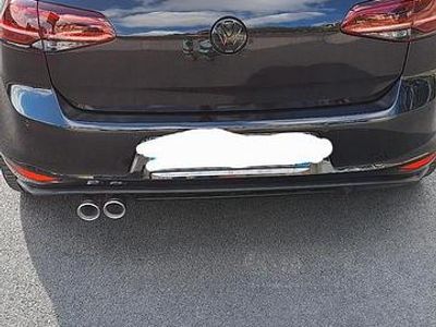 Begagnad VW Golf VII Highline 110 HK (80 kW) 2015 Svart Sedan