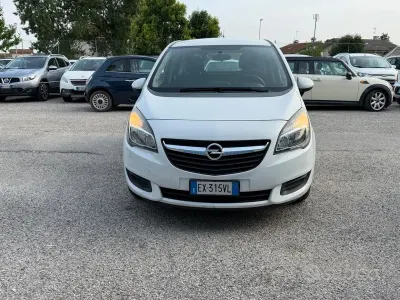 Usata Opel Meriva Cosmo 120 CV (88 kW) 2015 Bianco Monovolume