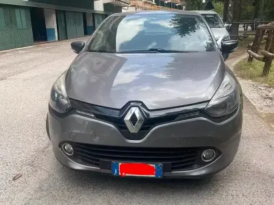Usata Renault Clio 75 CV (55 kW) 2015 Grigio Utilitaria