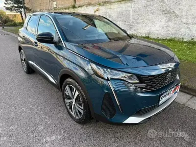 Usata Peugeot 3008 Allure 131 CV (96 kW) 2022 Bluazzurro SUV