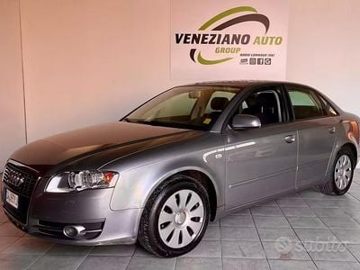 Begagnad Audi A4 Sport 102 HK (75 kW) 2005 Grå Sedan