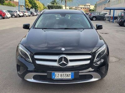 Mercedes GLA220