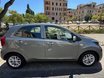 Usata Kia Picanto 2023 Utilitaria