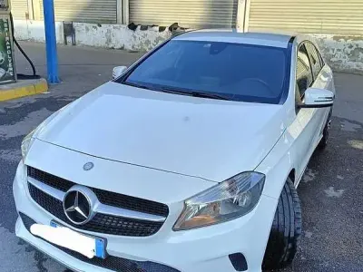 Usata Mercedes A220 177 CV (130 kW) 2017 Berlina