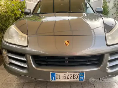 Usata Porsche Cayenne Turbo S 385 CV (283 kW) 2008 Grigio SUV