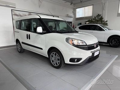 Usata Fiat Doblò S 120 CV (88 kW) 2017 Bianco Monovolume