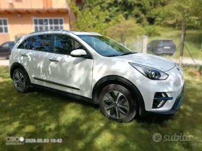 Usata Kia e-Niro 28 kW (39 CV) 2020 Bianco SUV