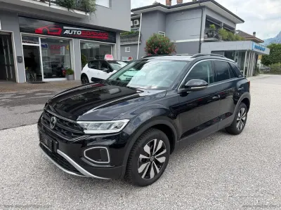 Usata VW T-Roc Life 116 CV (85 kW) 2025 Nero SUV