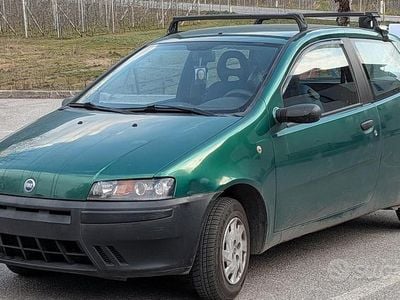 Usata Fiat Punto 60 CV (44 kW) 2000 Verde Utilitaria