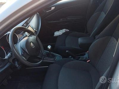 Usata Alfa Romeo Giulietta 109 CV (80 kW) 2014 Grigio Berlina
