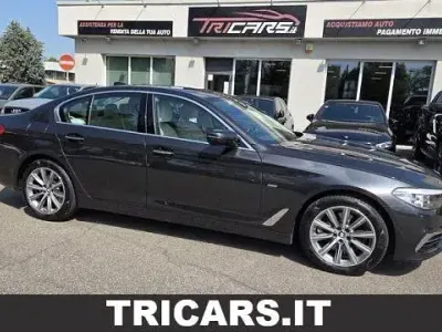 Usata BMW 520 Luxury Line 190 CV (139 kW) 2017 Blu