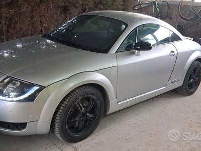 Usata Audi TT 190 CV (139 kW) 1998 Grigio Coupé