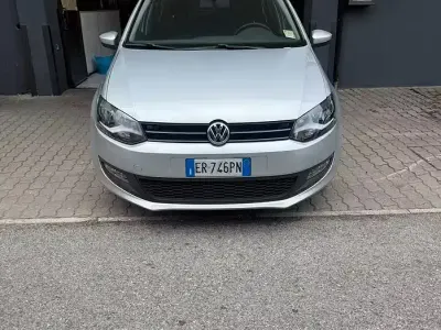 Usata VW Polo 75 CV (55 kW) 2013 Grigio Utilitaria