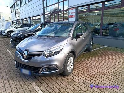 Usata Renault Captur 90 CV (66 kW) 2015 Grigio SUV