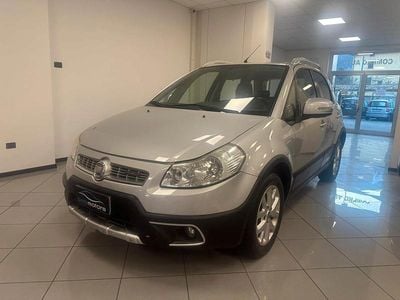Usata Fiat Sedici 135 CV (99 kW) 2012 Argento SUV