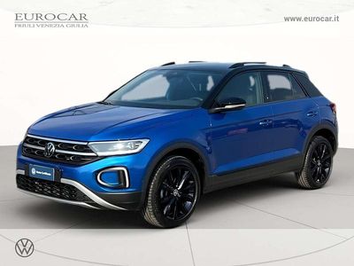 Usata VW T-Roc Style 150 CV (110 kW) 2023 Ravenna blue metallizzato nero SUV