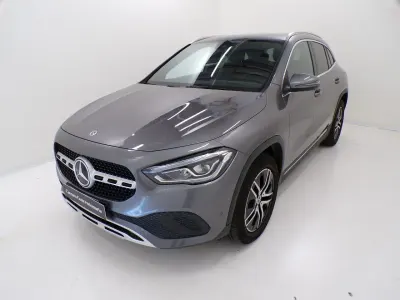 Usata Mercedes GLA180 116 CV (85 kW) 2021 Grigio montagna SUV