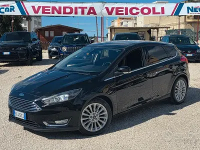 Usata Ford Focus Titanium 120 CV (88 kW) 2015 Nero Berlina