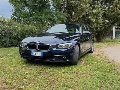 Usata BMW 318 Efficient Dynamics 2015 Blu Station wagon