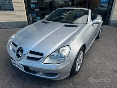 Usata Mercedes SLK200 163 CV (119 kW) 2008 Grigio Cabrio