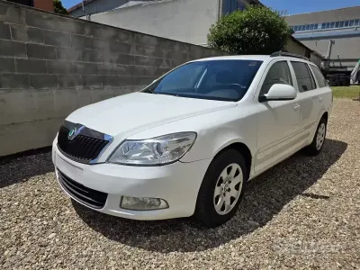 Usata Skoda Octavia 105 CV (77 kW) 2011 Bianco Berlina