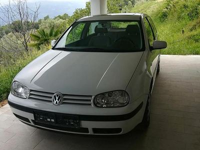 Usata VW Golf 2002 Bianco Coupé