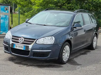 Usata VW Golf VI Comfortline 105 CV (77 kW) 2009 Blu Utilitaria