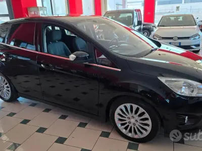 Usata Ford C-MAX Titanium 116 CV (85 kW) 2010 Nero Monovolume