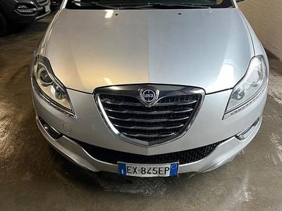 Grigio Usata 2014 Lancia Delta Gold Utilitaria | 6400 € (Buon prezzo)