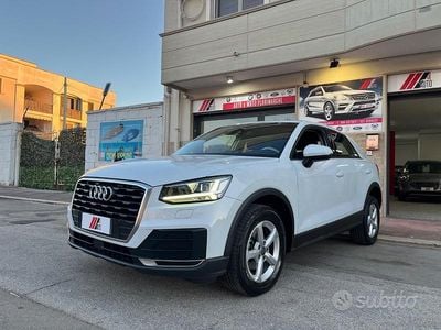 Begagnad Audi Q2 Business 116 HK (85 kW) 2020 Vit SUV